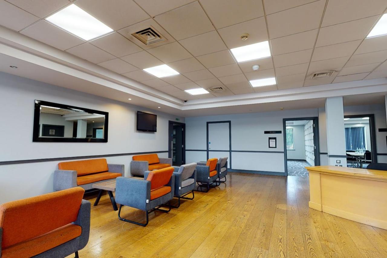 Holystone  Village Hotel Newcastle מראה חיצוני תמונה
